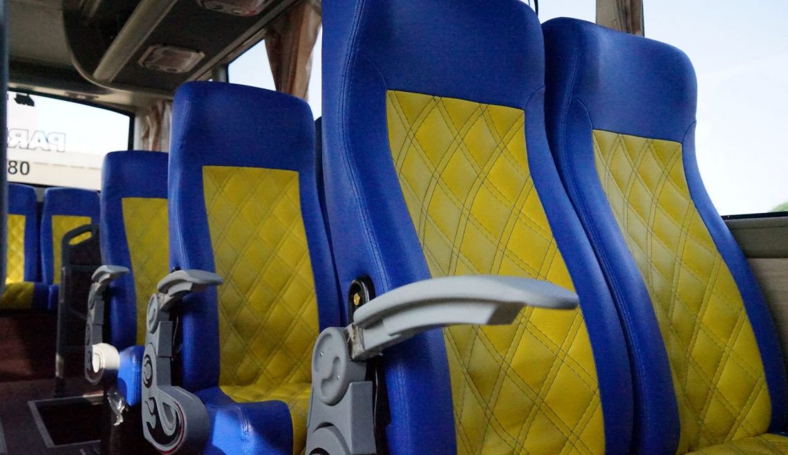 Kursi 59 bus pariwisata