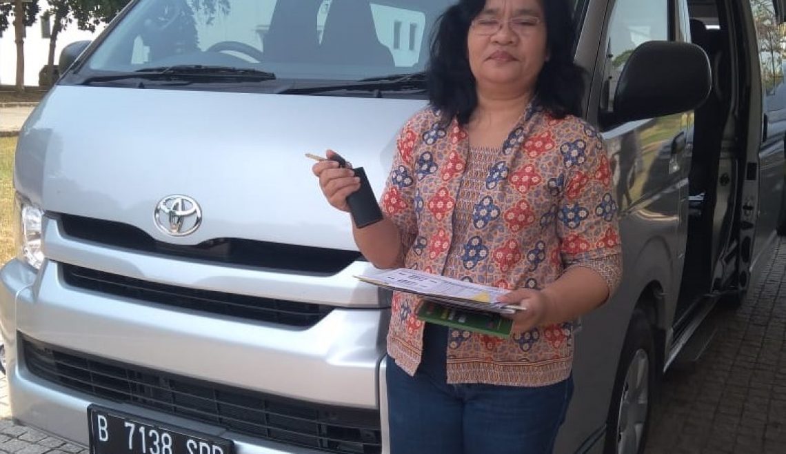 Serah terima unit Toyota Hi-Ace untuk kendaraan Antar Jemput Karyawan di Cikarang